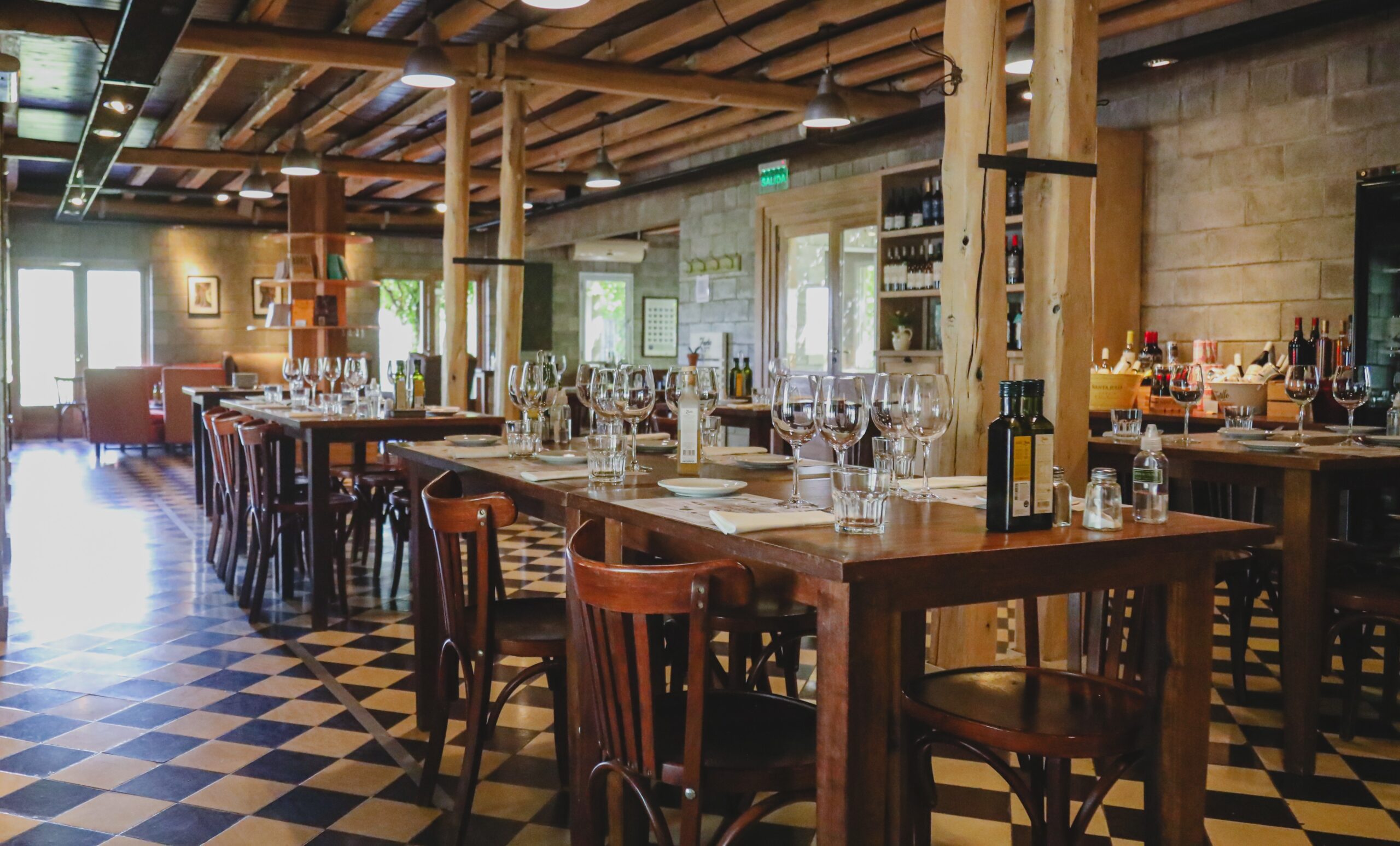 Experiencia Vino, Pan y Oliva - Restaurante - Lauke Tours