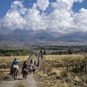 Cabalgata, montaña y asado en Tupungato