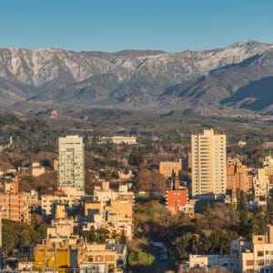 Ciudad, montaña y bodega | Ciudad | - Lauke Tours