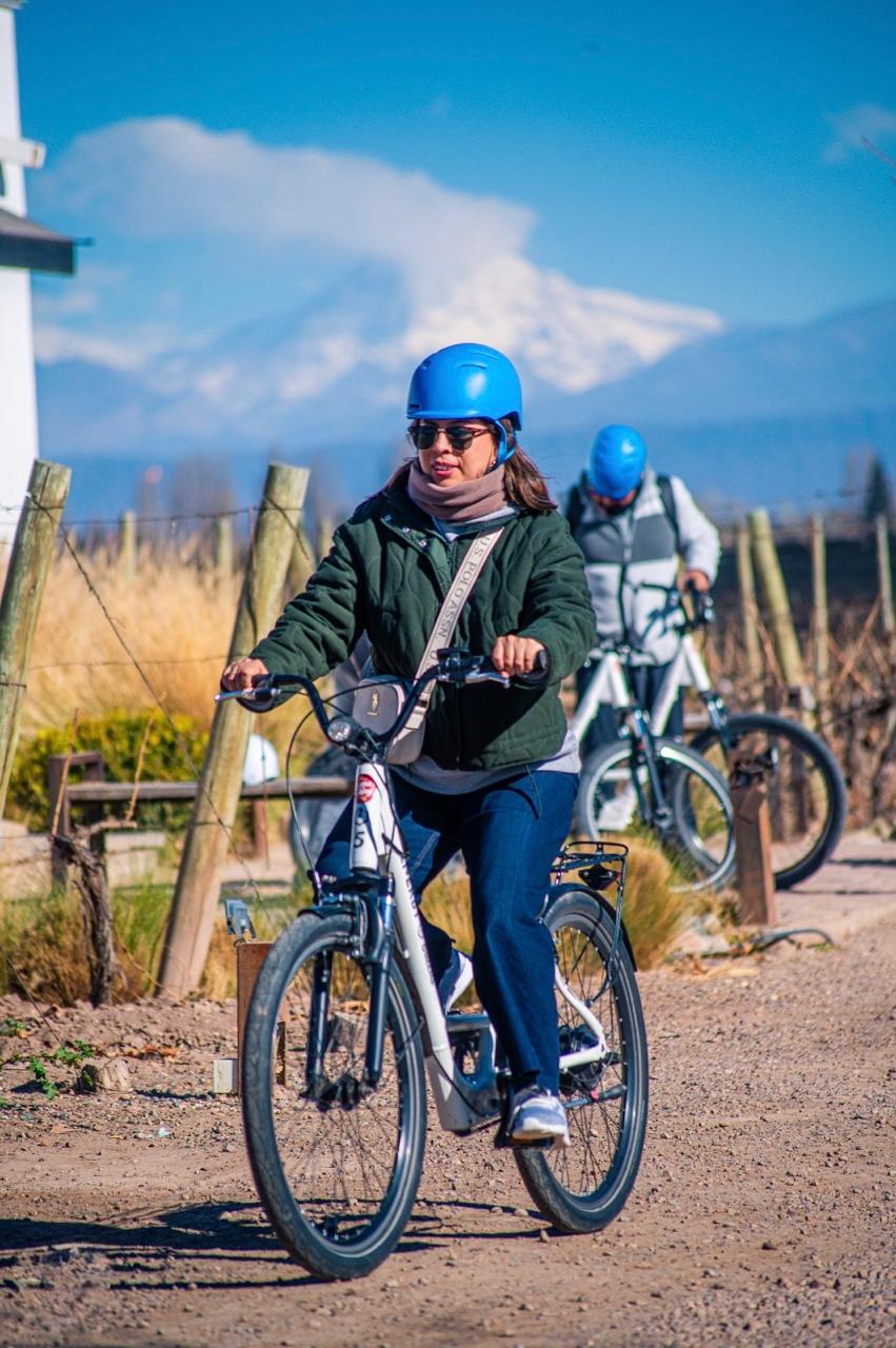 E-bikes por bodegas en Chacras de Coria