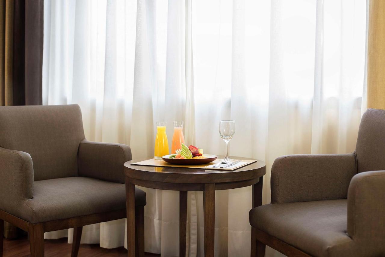 NH Mendoza Cordillera - Sillones